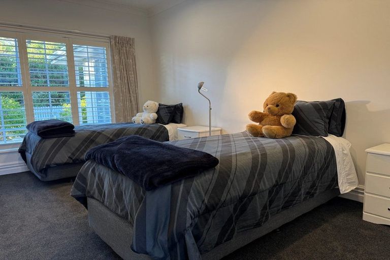 Photo of property in 1 Maple Lane, Waikanae, 5036
