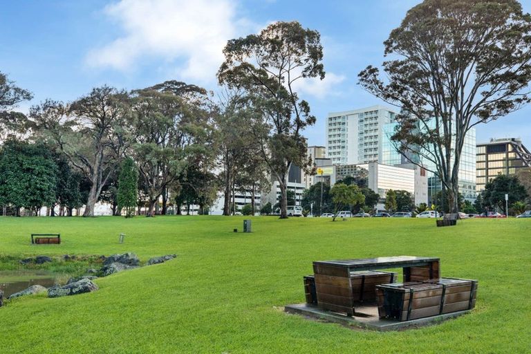 Photo of property in 909/17 Osterley Way, Manukau, Auckland, 2104