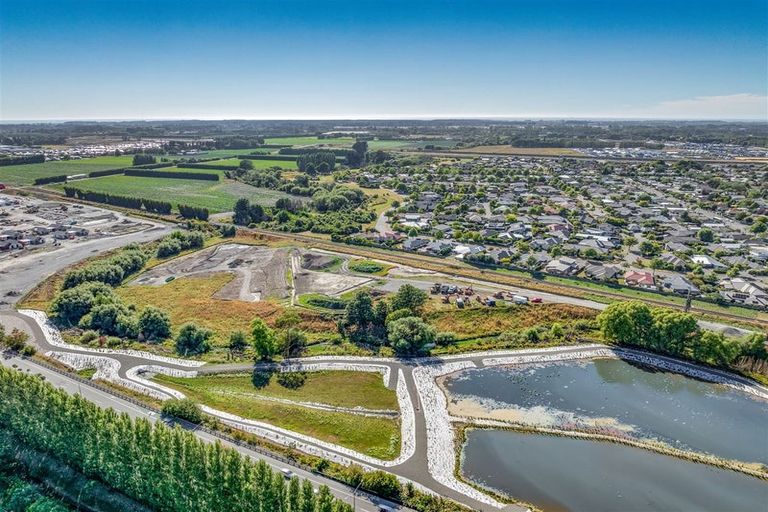 Photo of property in 1/15 Cunliffe Road, Redwood, Christchurch, 8051