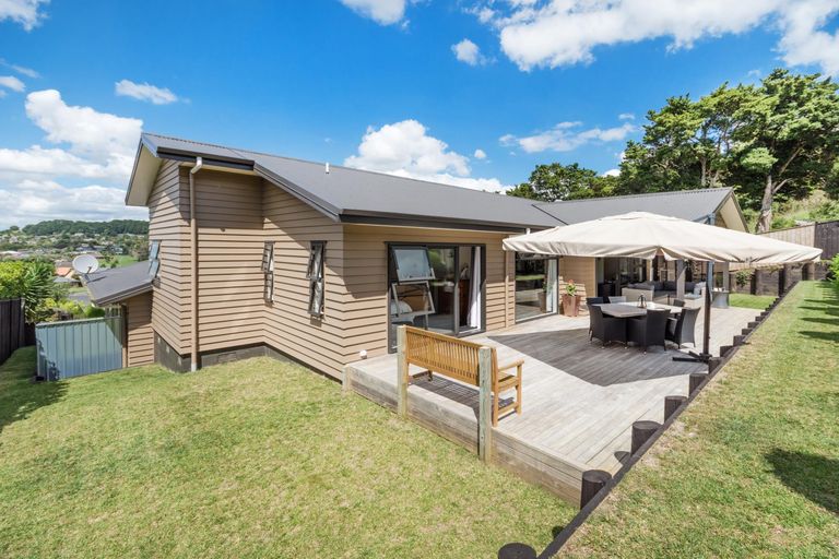 Photo of property in 38a Max Short Drive, Pukekohe, 2120