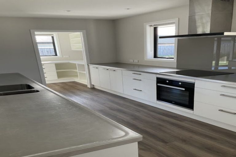 Photo of property in 14 Claremont Crescent, Amberley, 7410