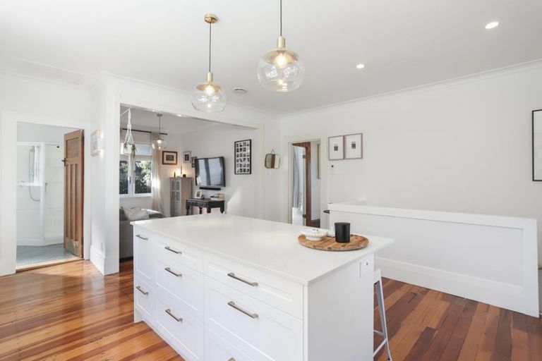 Photo of property in 55 Chislehurst Street, Henderson, Auckland, 0612