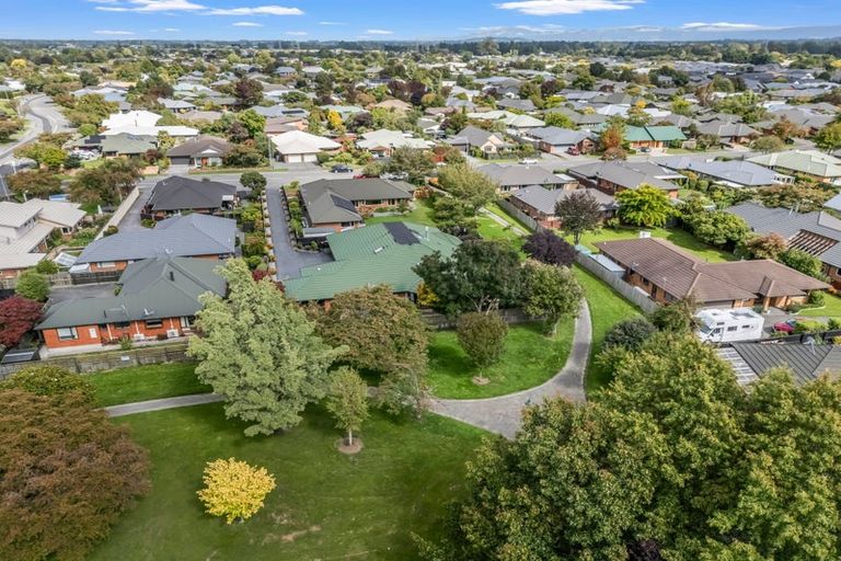 Photo of property in 6 Enverton Drive, Rangiora, 7400