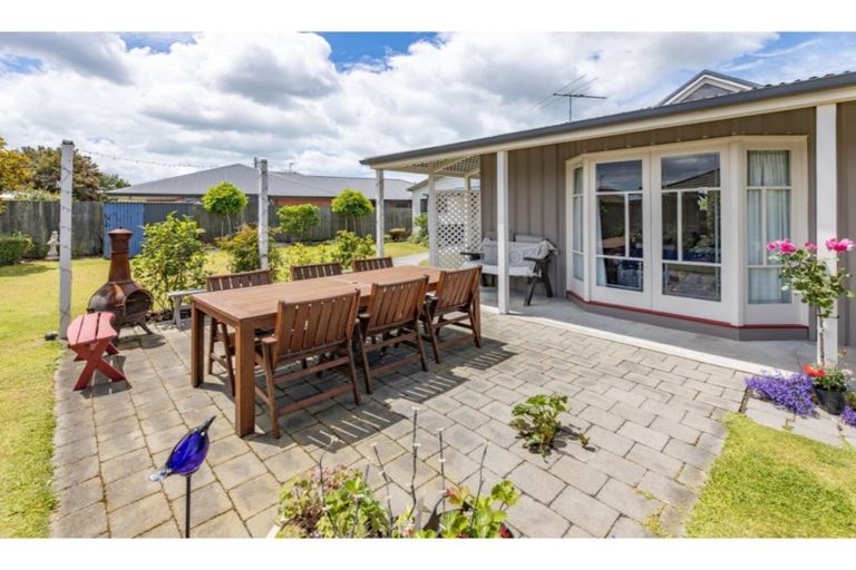 Photo of property in 14 Ashby Grove, Kaiapoi, 7630