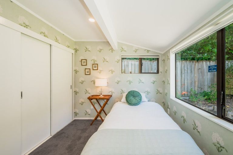 Photo of property in 81 Nimmo Avenue East, Waikanae, 5036