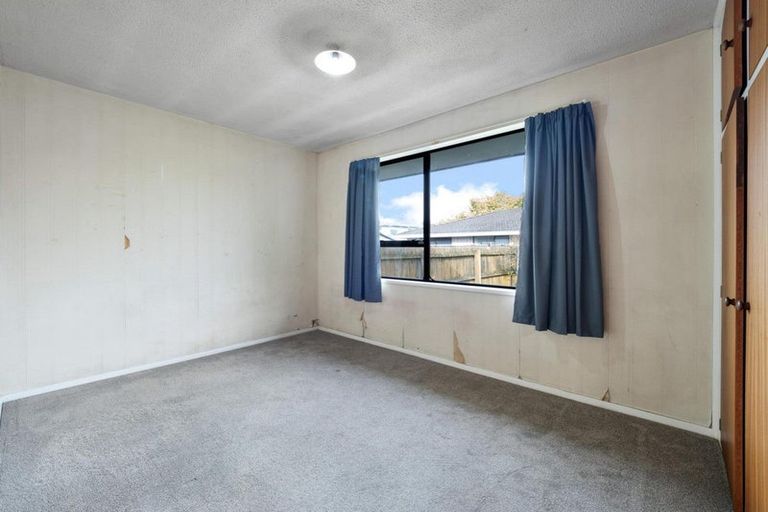 Photo of property in 2 Castile Place, Belfast, Christchurch, 8051