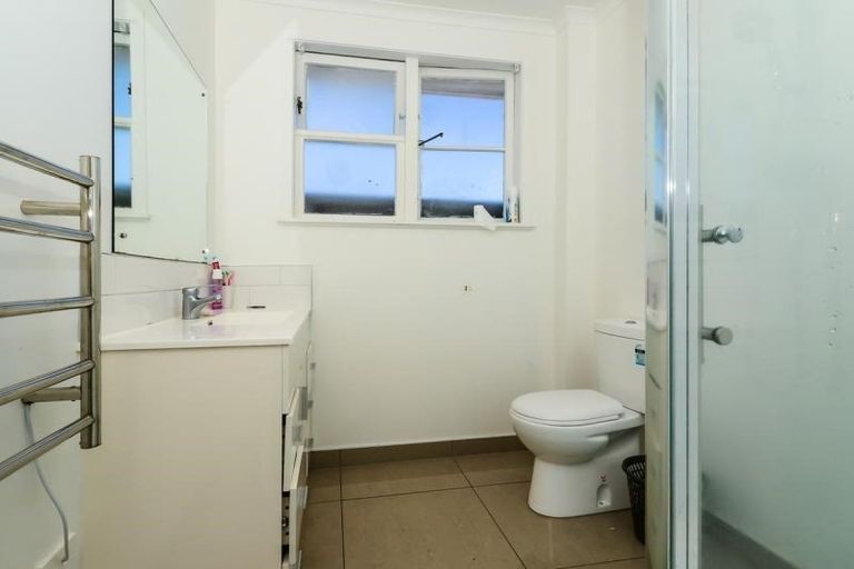 Photo of property in 75 Massey Street, Frankton, Hamilton, 3204