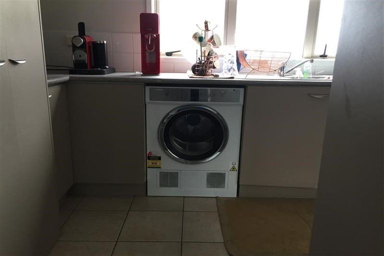 Photo of property in 5/4 Keeling Road, Henderson, Auckland, 0612