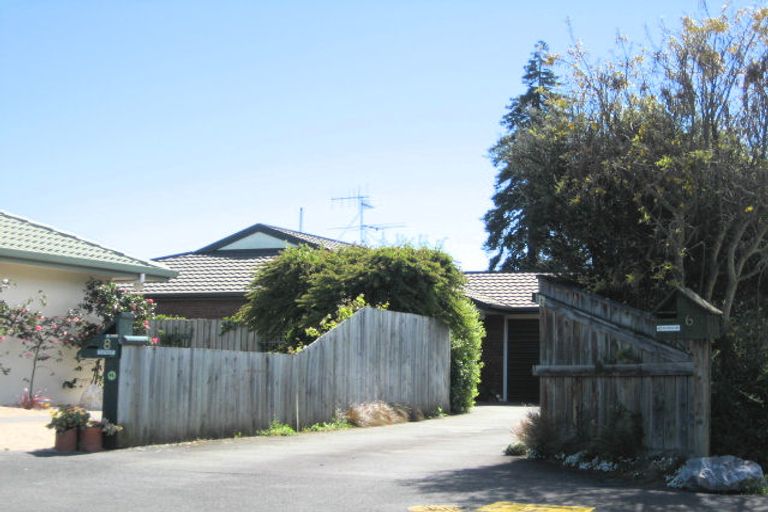 Photo of property in 6 Heath Place, Stoke, Nelson, 7011