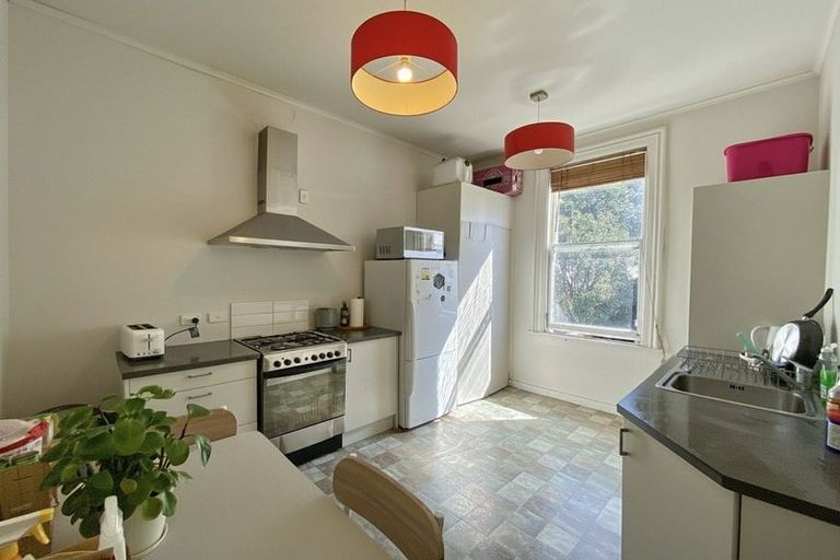 Photo of property in 84 Tinakori Road, Thorndon, Wellington, 6011