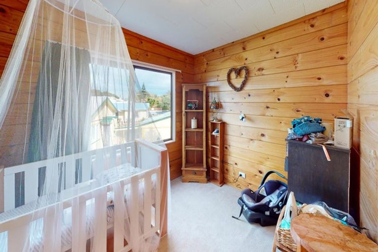 Photo of property in 12b Cambridge Street, Gonville, Whanganui, 4501