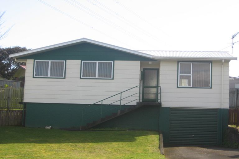 Photo of property in 15 Tahurangi Place, Spotswood, New Plymouth, 4310