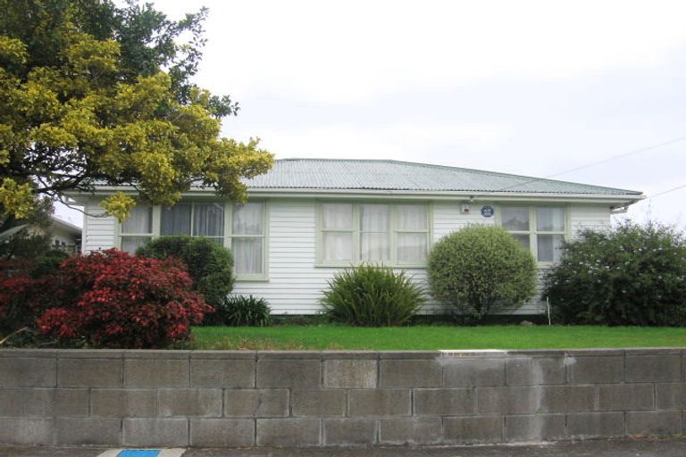 Photo of property in 26 Ronberg Street, Highbury, Palmerston North, 4412