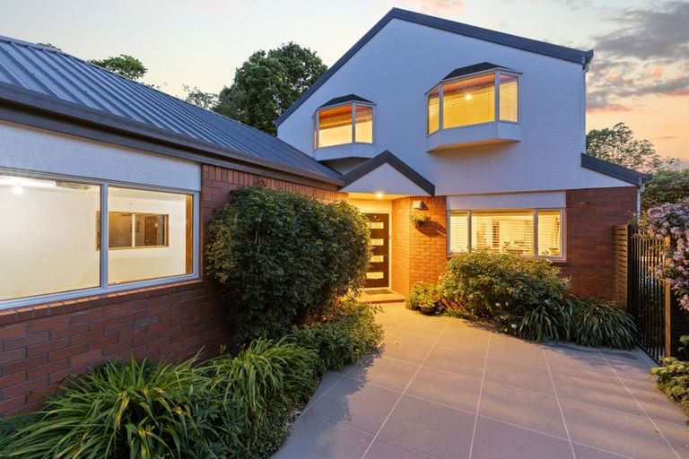 Photo of property in 8 Swanleigh Place, Ilam, Christchurch, 8041