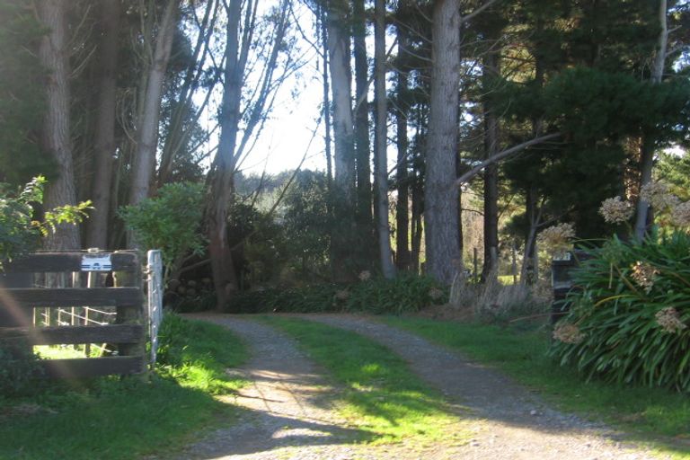 Photo of property in 151 Hewitts Road, Linton, Palmerston North, 4472