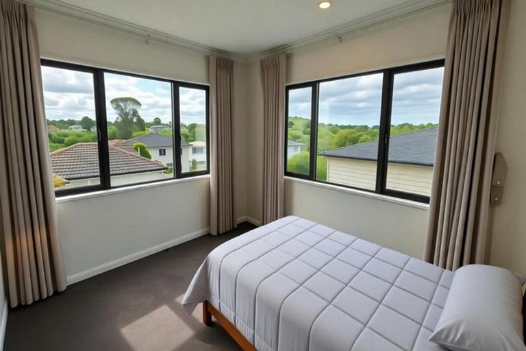 Photo of property in 421b Bucklands Beach Road, Bucklands Beach, Auckland, 2012