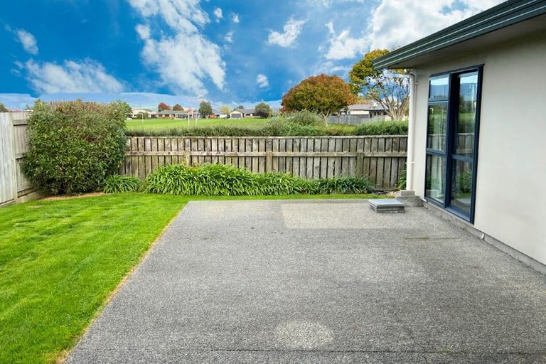 Photo of property in 57 Tennyson Avenue, Kelvin Grove, Palmerston North, 4414