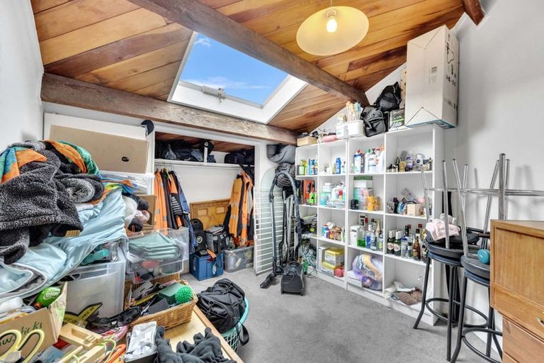 Photo of property in Metro Apartments, 21/220 Thorndon Quay, Pipitea, Wellington, 6011