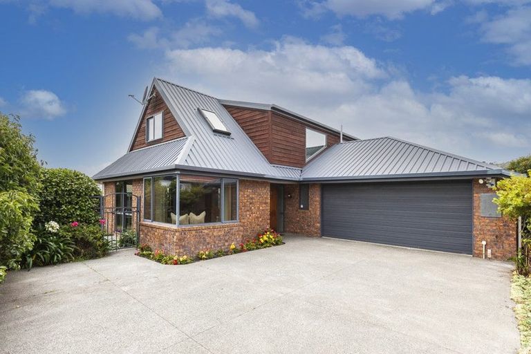 Photo of property in 57 Main Road, Redcliffs, Christchurch, 8081