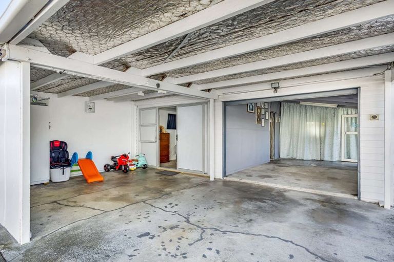 Photo of property in 710 Heretaunga Street East, Parkvale, Hastings, 4122