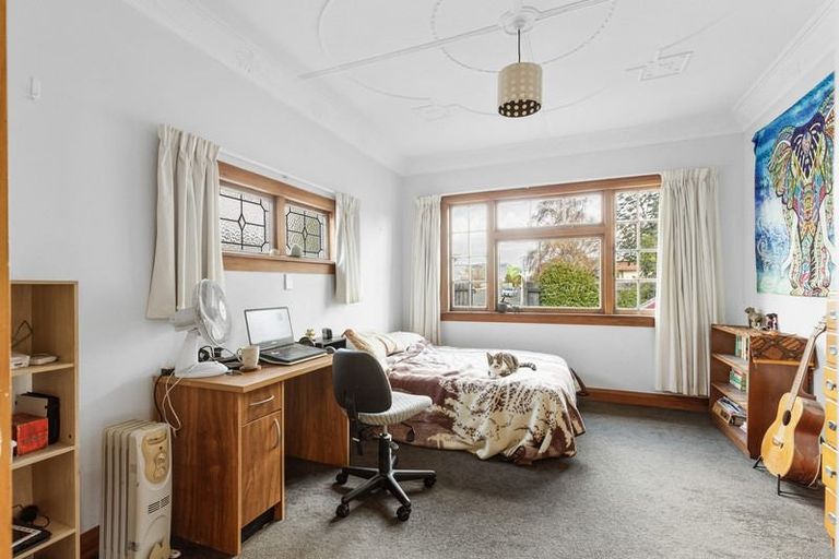 Photo of property in 111a Featherston Street, Takaro, Palmerston North, 4412