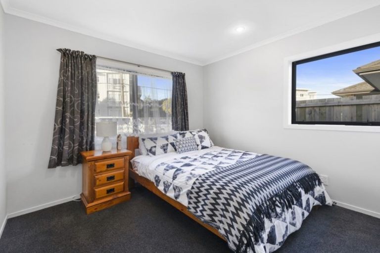 Photo of property in 100 Farmer Crescent, Taita, Lower Hutt, 5011