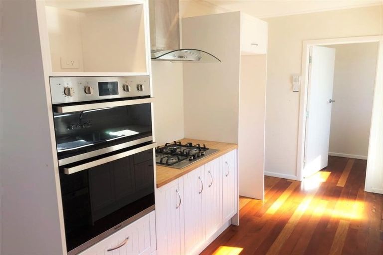 Photo of property in 29 Kayes Road, Pukekohe, 2120