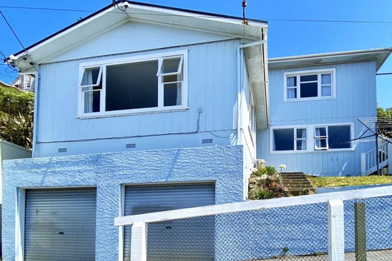 Photo of property in 34 Queens Drive, Kilbirnie, Wellington, 6022