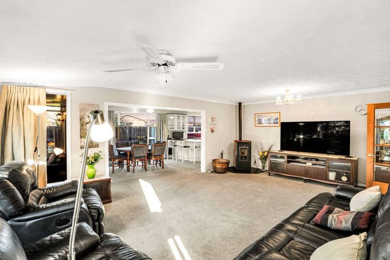 Photo of property in 18 Tisch Place, Belfast, Christchurch, 8051