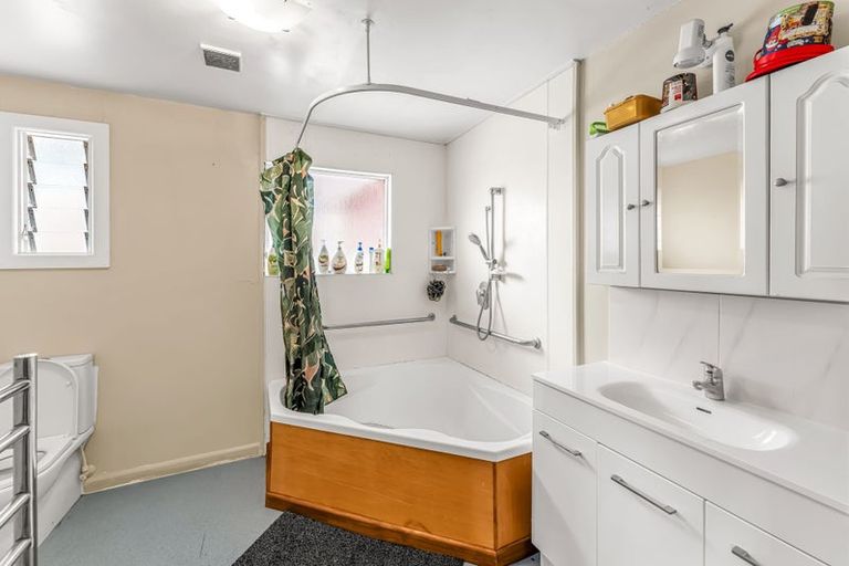 Photo of property in 58 Kearneys Road, Linwood, Christchurch, 8062