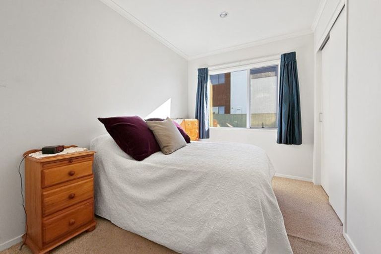 Photo of property in 52 Charles Street, Westshore, Napier, 4110