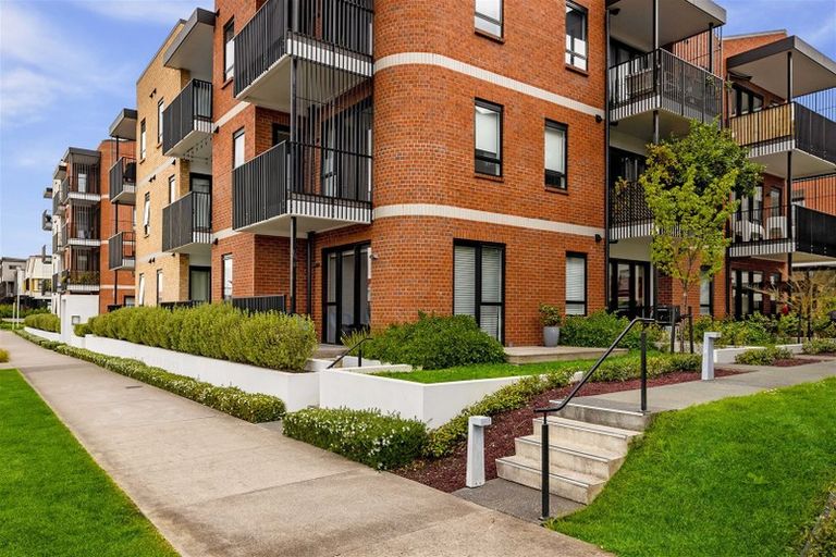 Photo of property in 105/77 Hobsonville Point Road, Hobsonville, Auckland, 0616