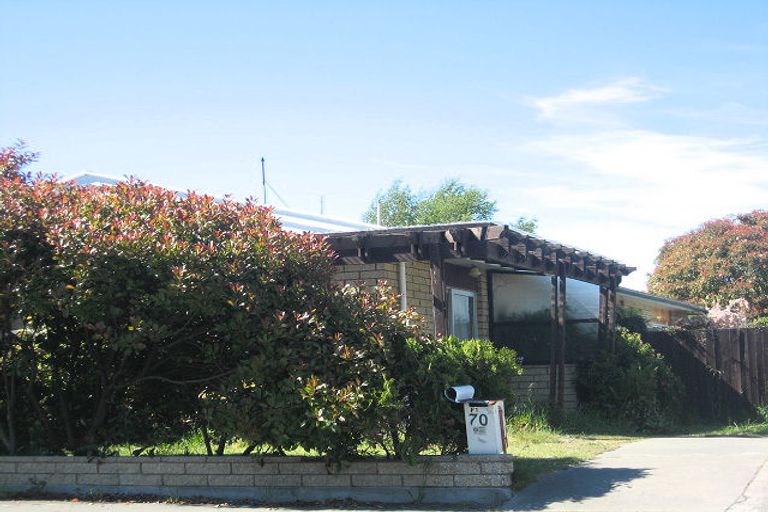 Photo of property in 70 Lakewood Drive, Burwood, Christchurch, 8083