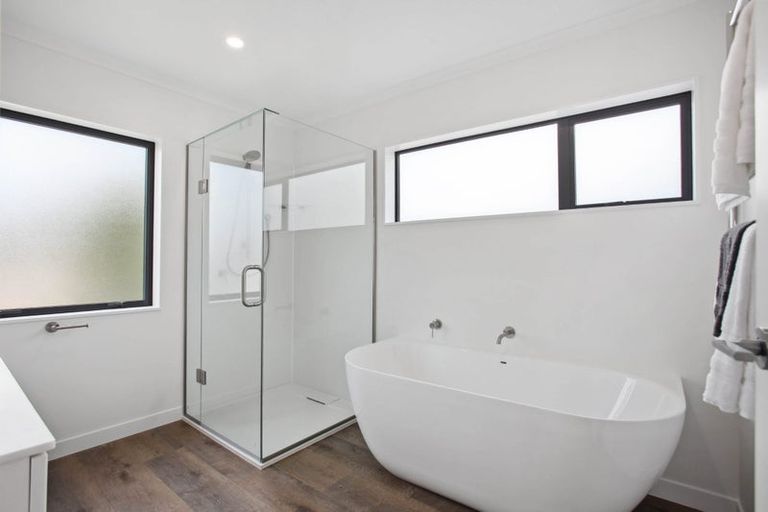 Photo of property in 12 Kurnell Drive, Botany Downs, Auckland, 2010