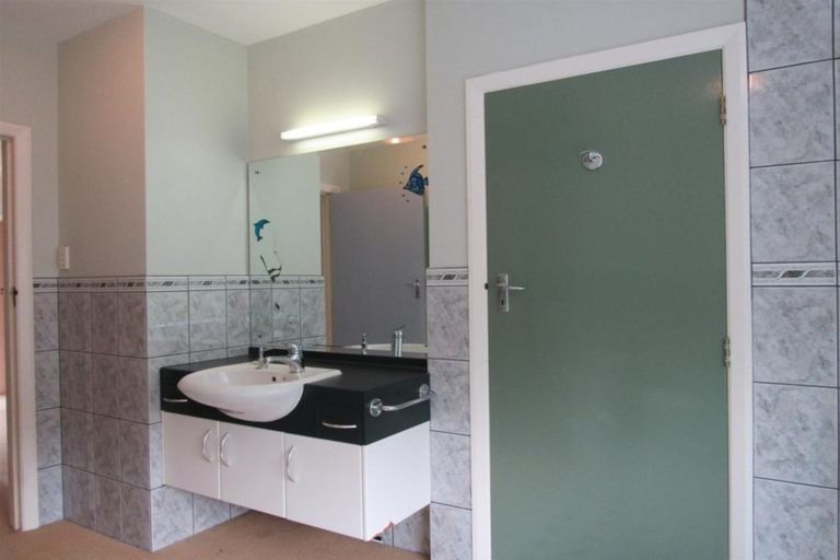 Photo of property in 6 Puriri Street, Hawera, 4610