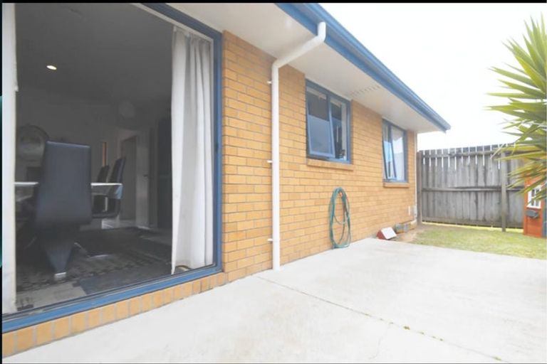 Photo of property in 8 Matuhi Grove, Papatoetoe, Auckland, 2025