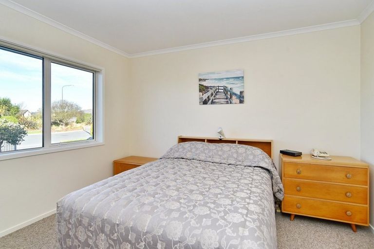 Photo of property in 75 Lamorna Road, Parklands, Christchurch, 8083