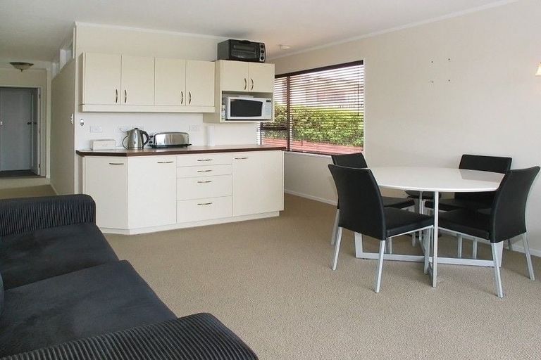 Photo of property in 60 Leeward Drive, Whitby, Porirua, 5024