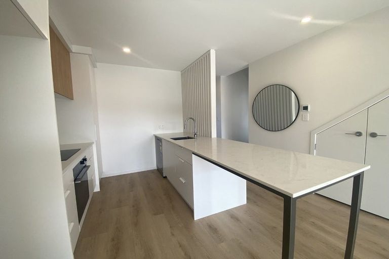 Photo of property in 14/10 Pascoe Avenue, Paremata, Porirua, 5026