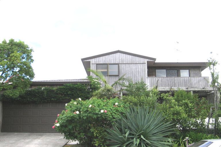 Photo of property in 2/8 Argyle Road, Browns Bay, Auckland, 0630