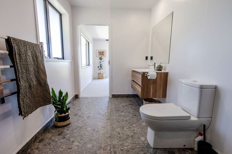 Photo of property in 12 Inanga Place, Ruatapu, 7883