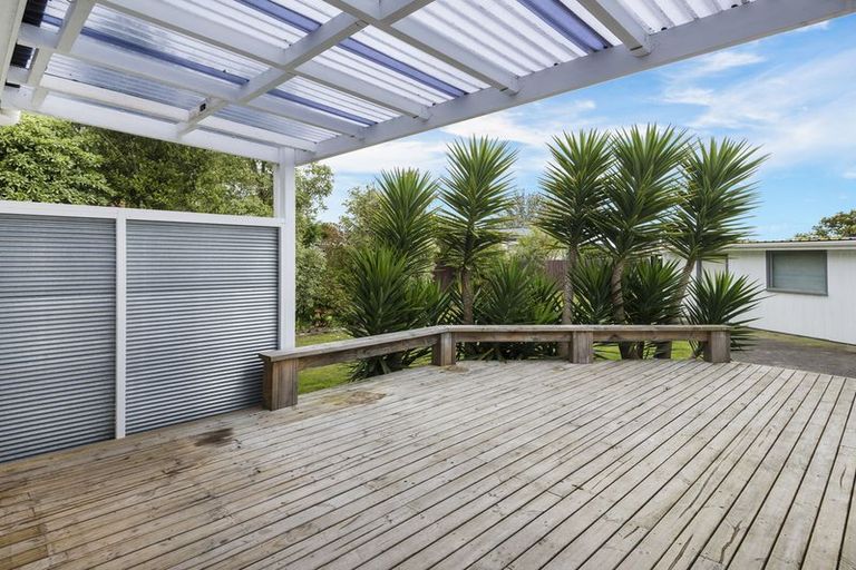 Photo of property in 4 Mountbatten Place, Papakura, 2110