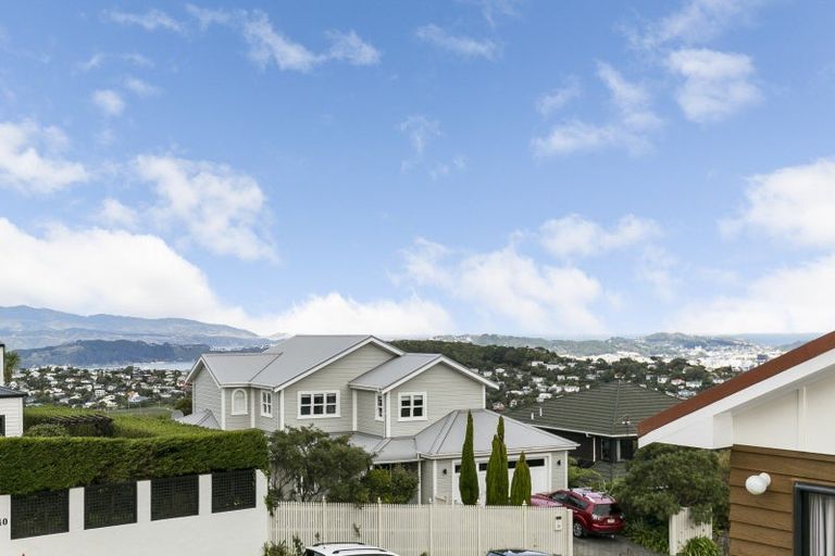 Photo of property in 45a Satara Crescent, Khandallah, Wellington, 6035