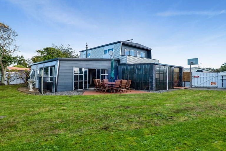 Photo of property in 52 Murray Avenue, Hawera, 4610