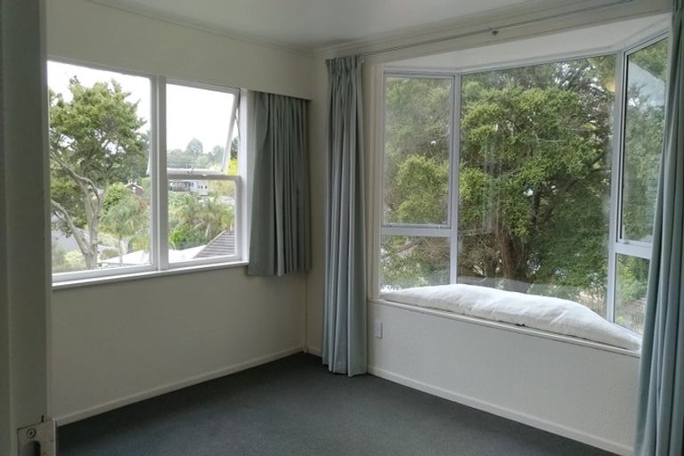 Photo of property in 19 Orion Place, Hillcrest, Auckland, 0627