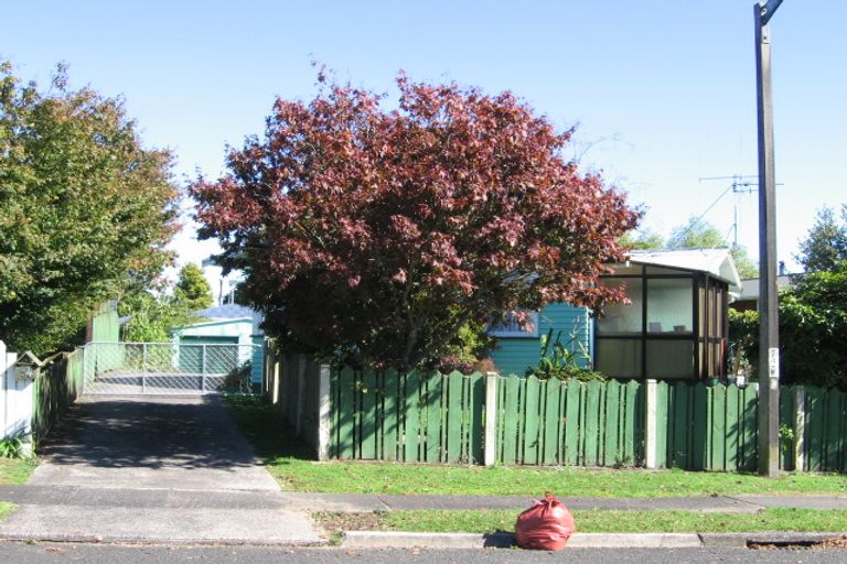 Photo of property in 24 Kupe Place, Tokoroa, 3420