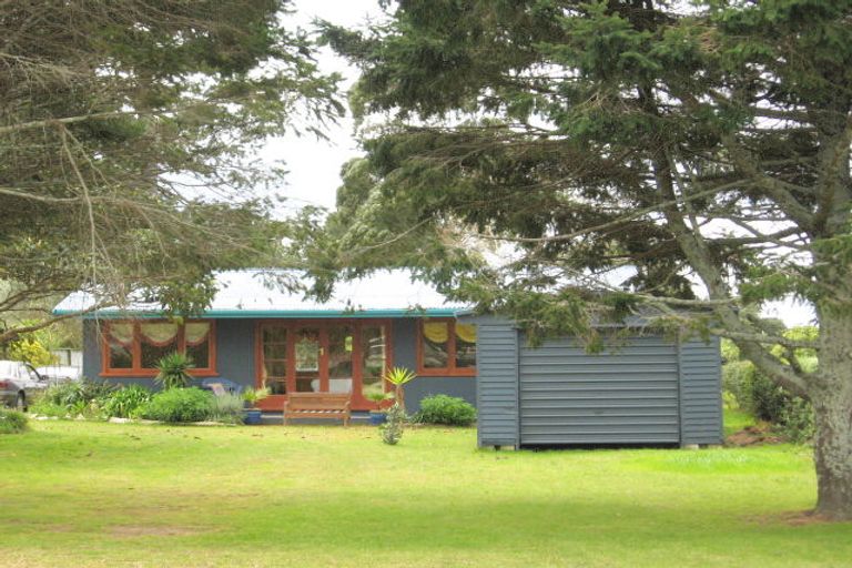 Photo of property in 124 Kiwi Road, Whangamata, 3620