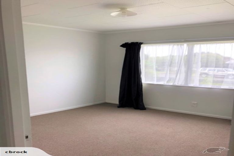 Photo of property in 2 Gordon Paul Place, Tuakau, 2121