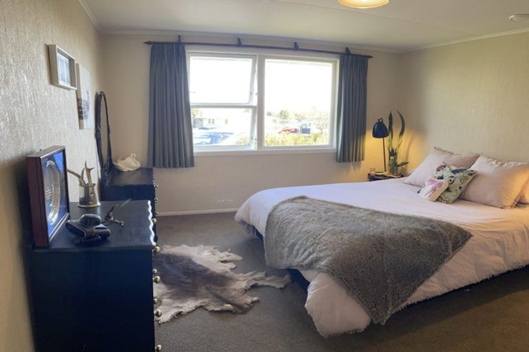 Photo of property in 1 Ngatuku Place, Tokoroa, 3420