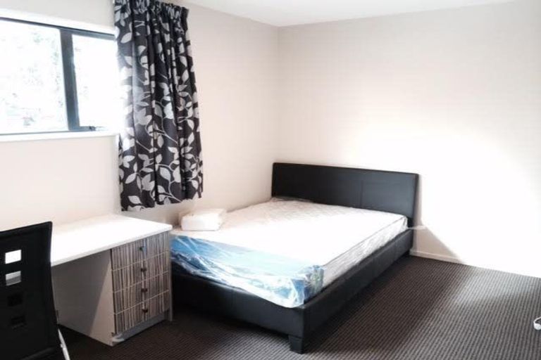 Photo of property in 19 Paeroa Street, Riccarton, Christchurch, 8041